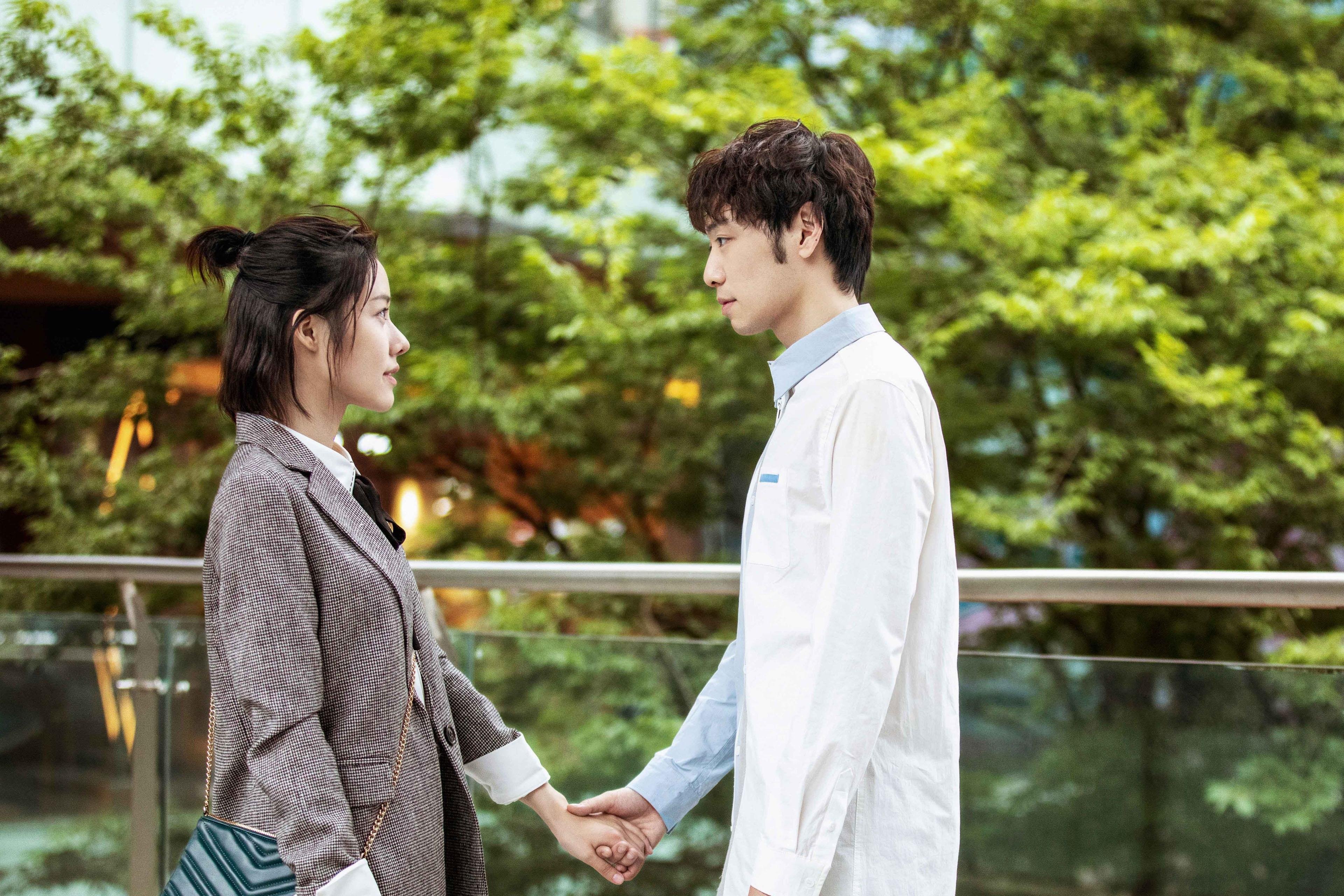 足球联赛赛前热身设计趋于多元,足球职业队赛前热身